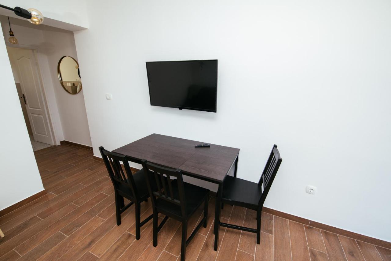 Apartmani Barbarosa Sveti Filip i Jakov Exterior photo