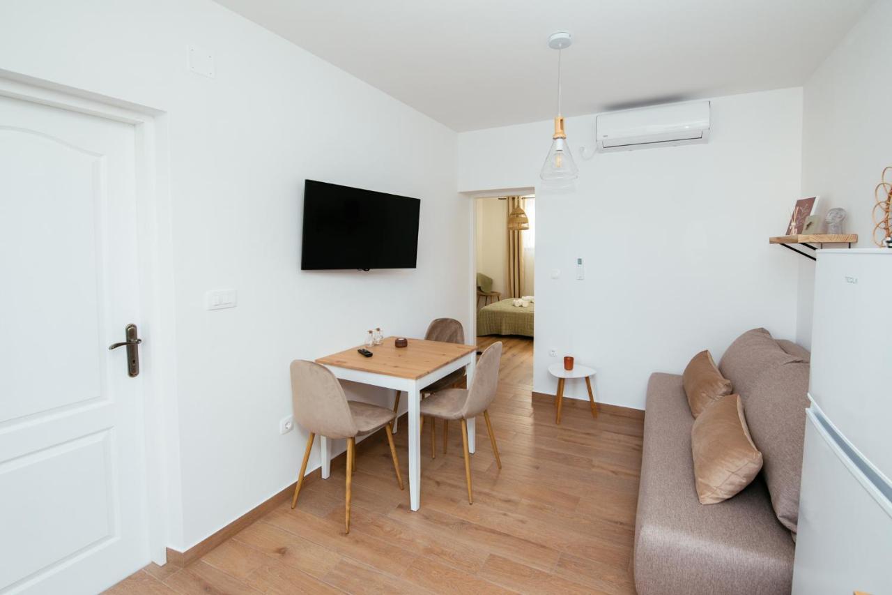 Apartmani Barbarosa Sveti Filip i Jakov Exterior photo